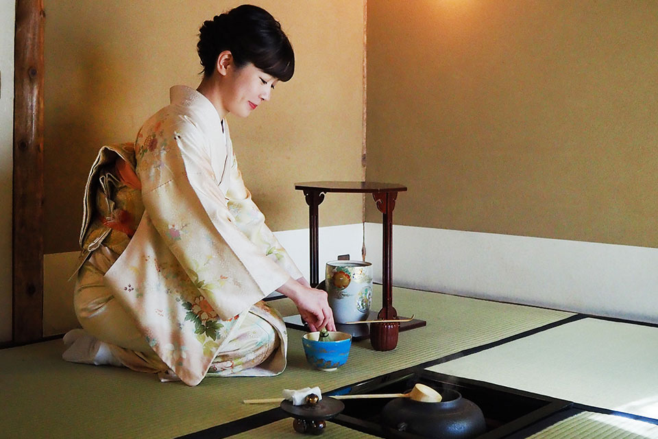 Hatsugama: New Year's Tea Ceremony