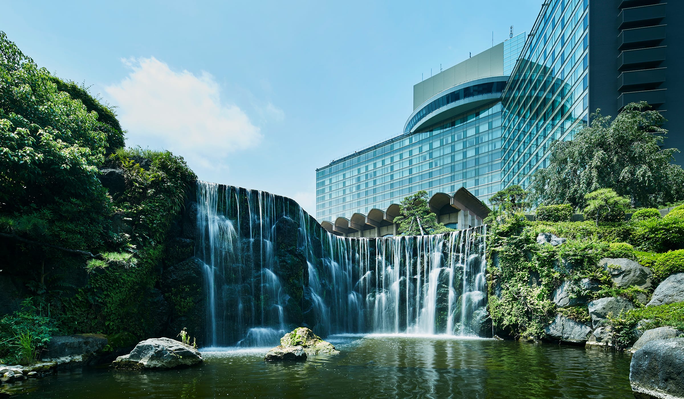 SEASONAL OFFERS FROM<br>NEW OTANI HOTELS