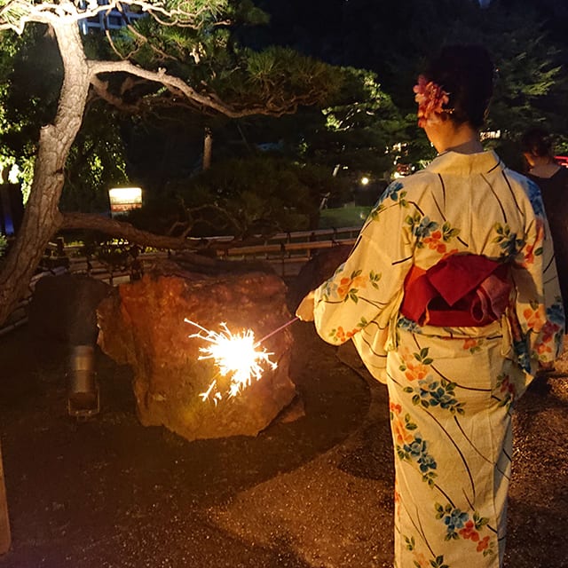 お庭で花火