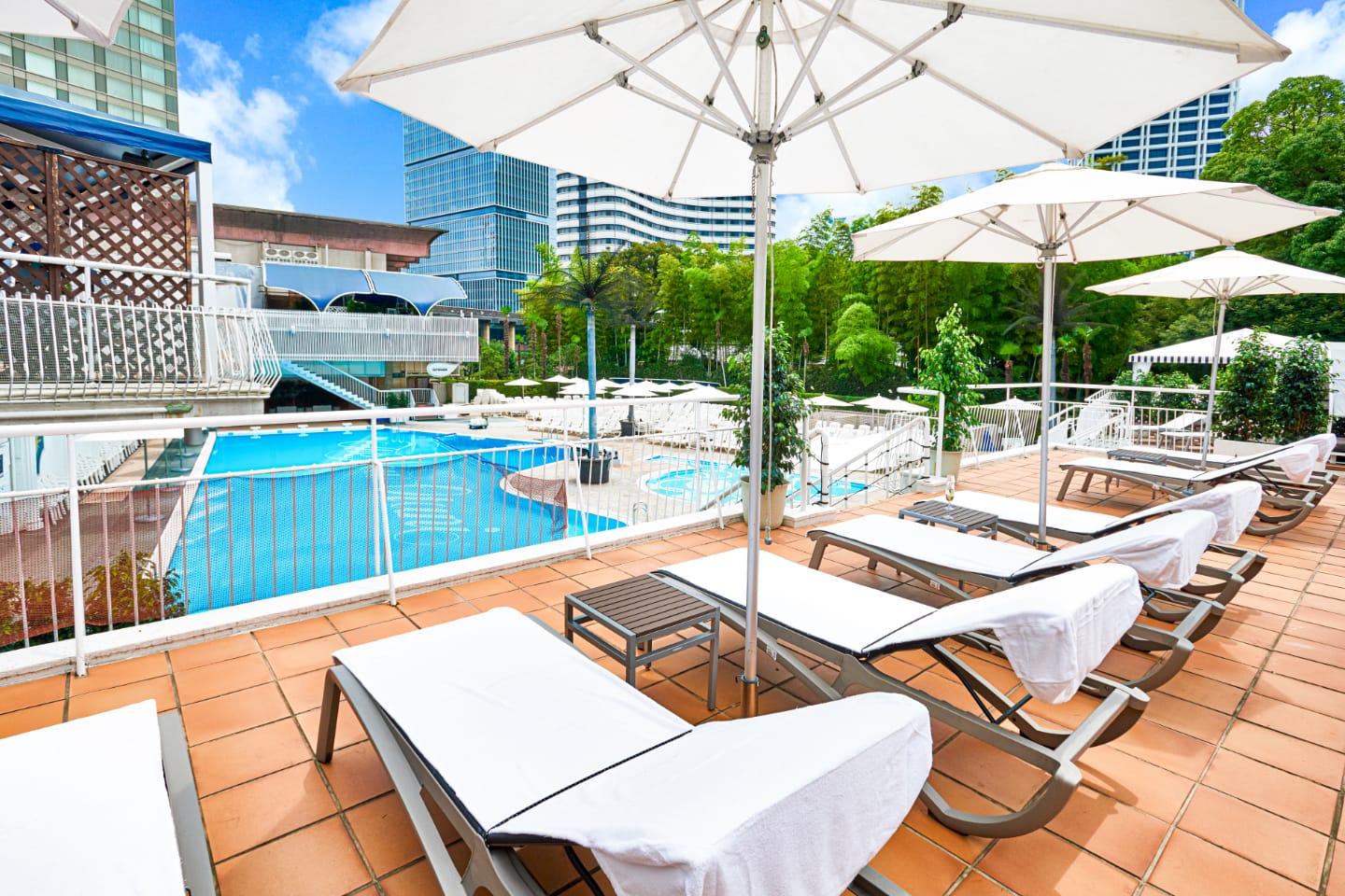 GARDEN POOL