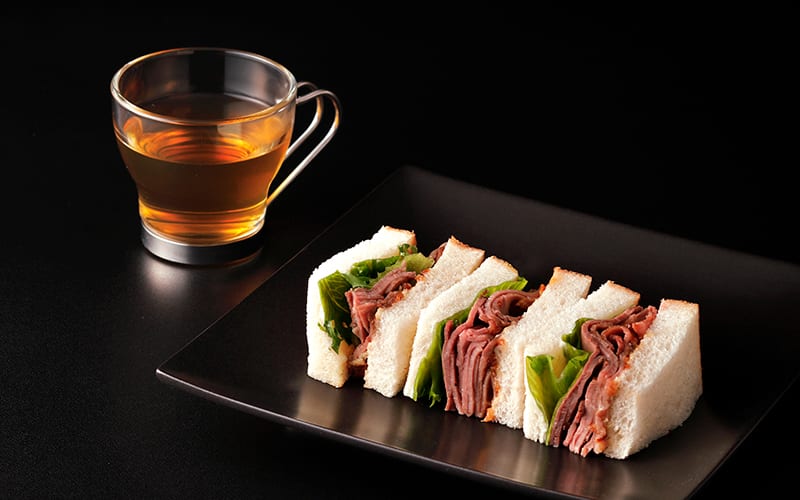 Double Consommé Soup & Roast Beef Sandwich