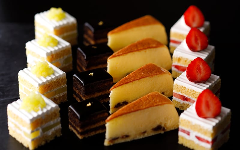 Bite-size Cakes from Patisserie SATSUKI