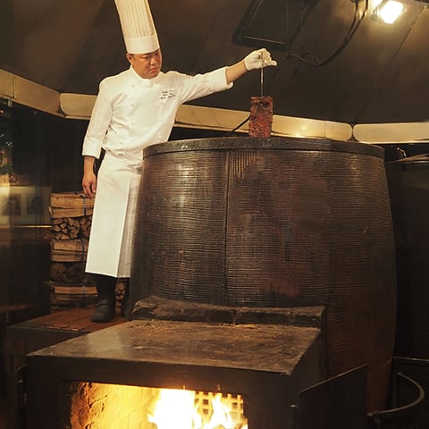 香り高く焼き上げる魔法の薪窯