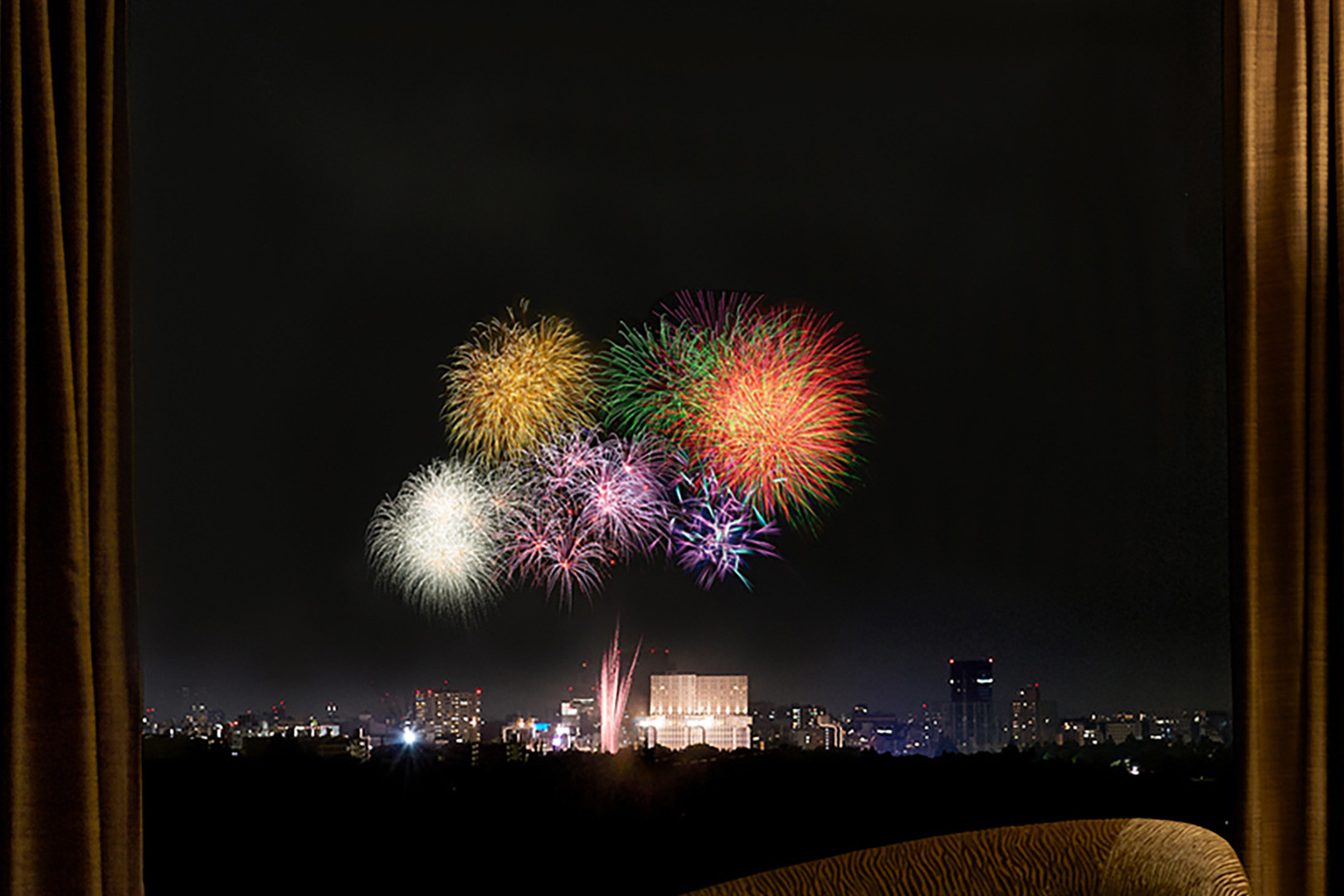「2024 神宮外苑花火大会」鑑賞プラン