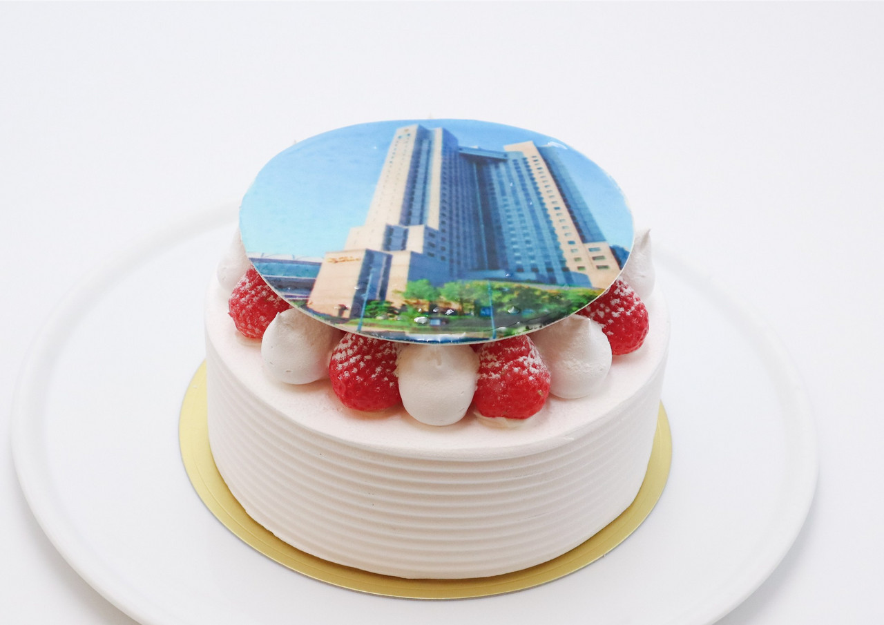 スーパーメロンショートケーキ（ホールサイズ） | パティスリー
