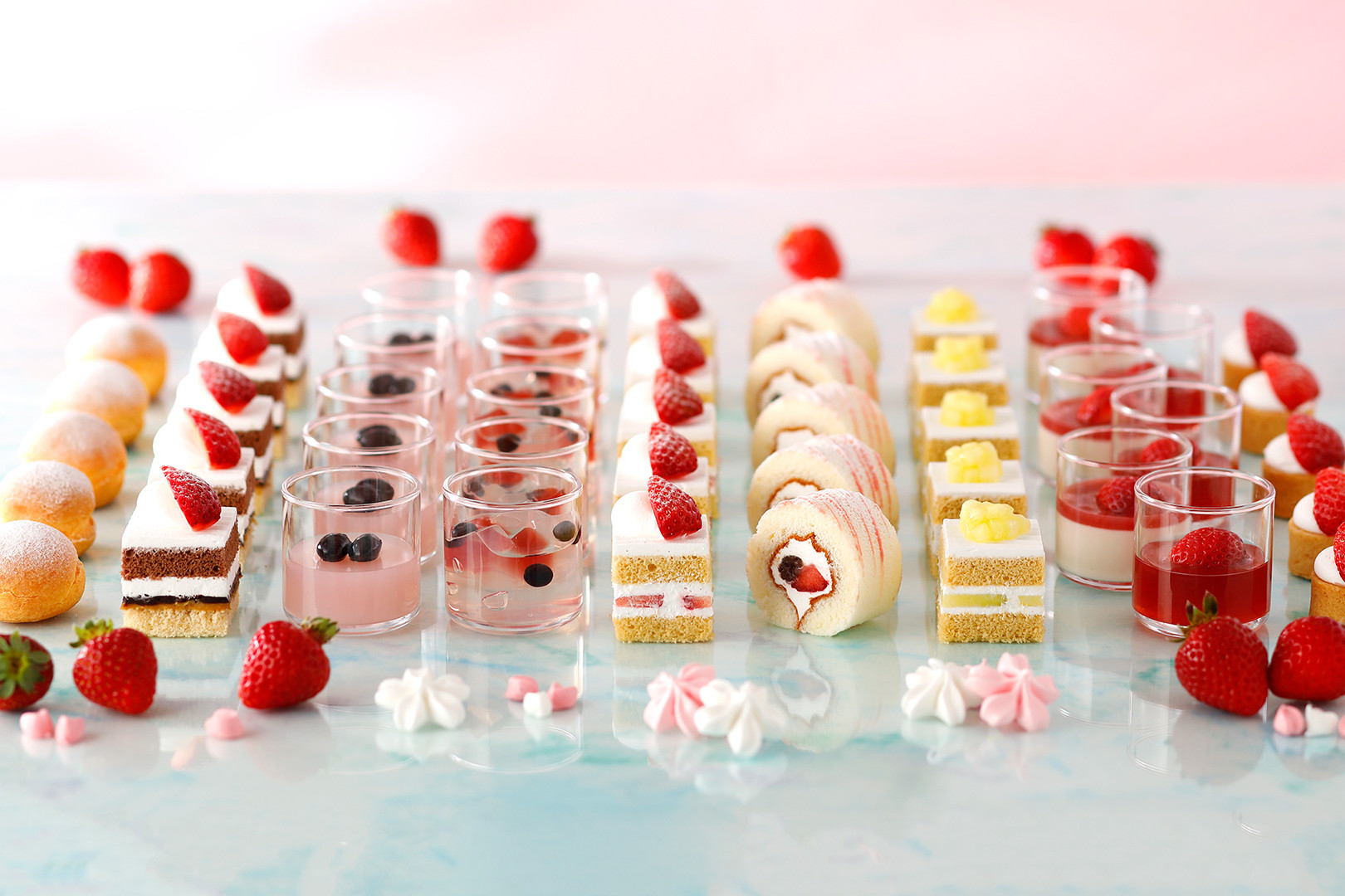 スーパースイーツビュッフェ2026 ～いちご＆あまおうスイーツ～