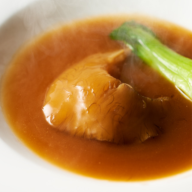 中国料理「大観苑」のふかひれの姿煮