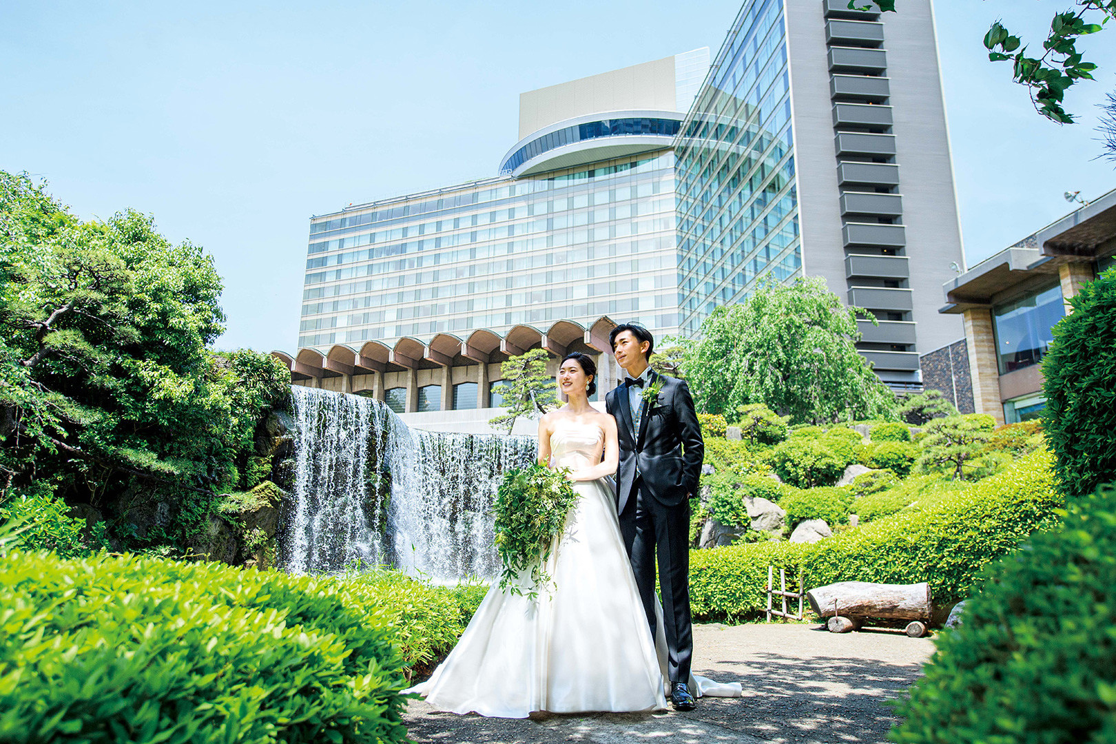 美を極めた一着をフェアで体感！