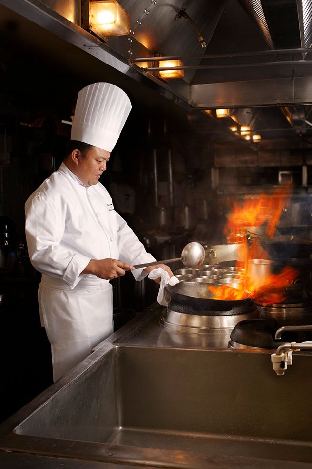 黒岩料理長