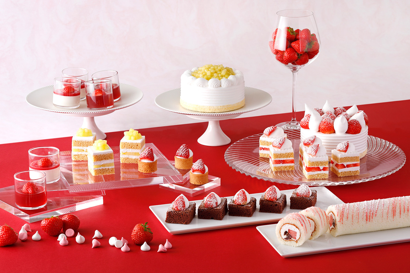 スーパースイーツビュッフェ2026～いちご&あまおうスイーツ～