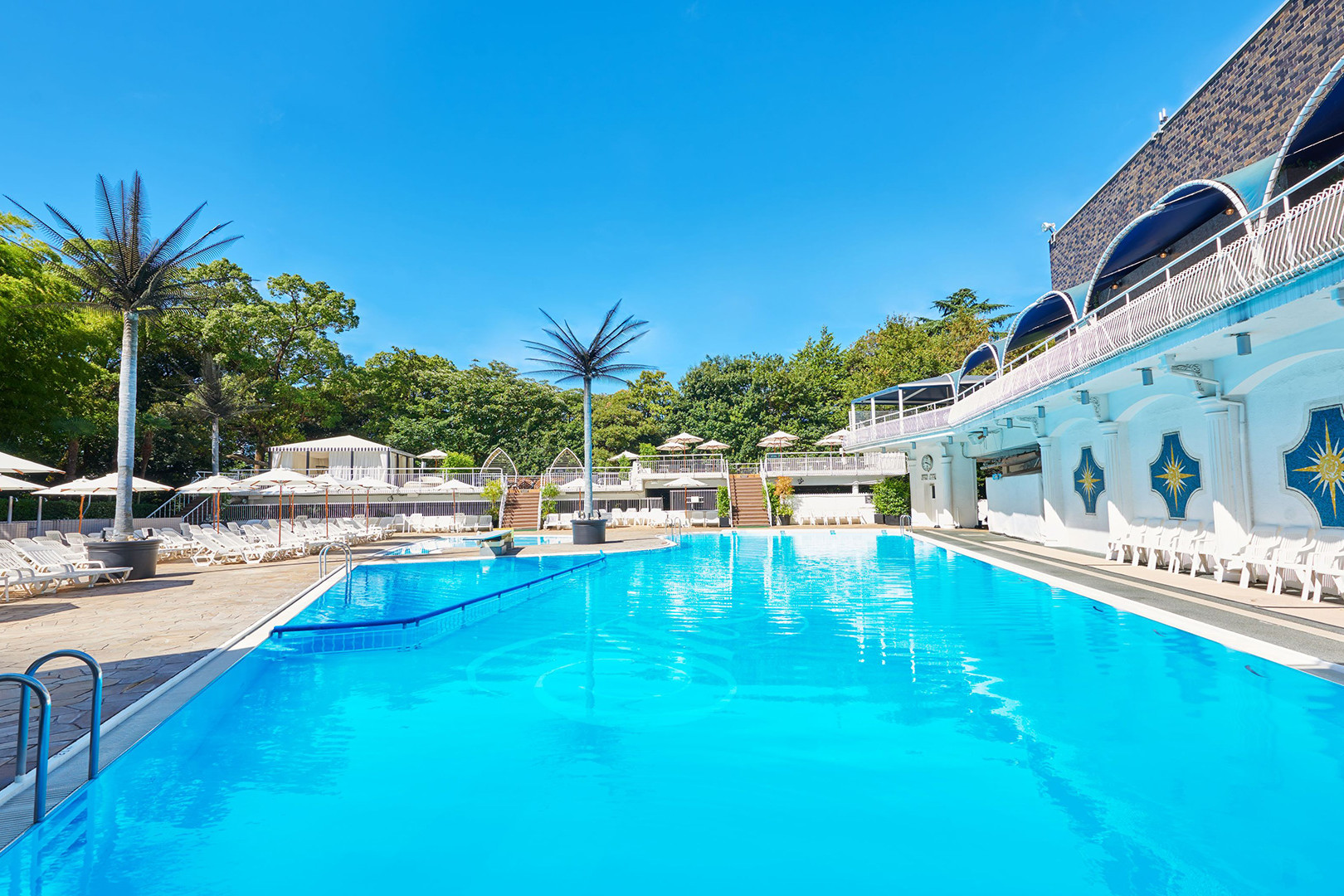GARDEN POOL