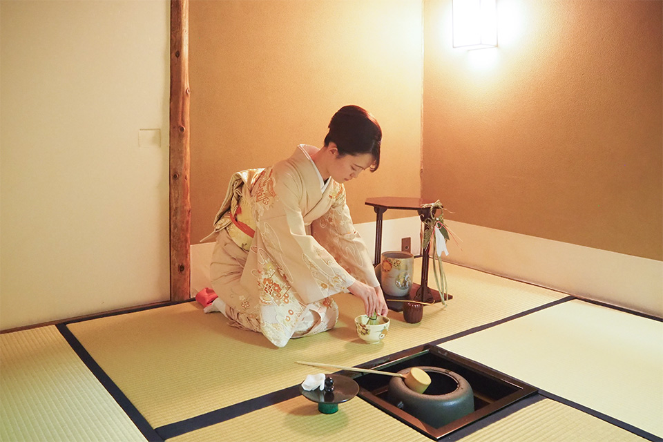 Hatsugama: New Year's Tea Ceremony