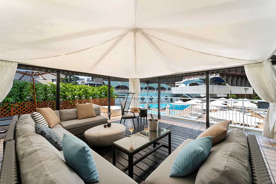 SUPER CABANA