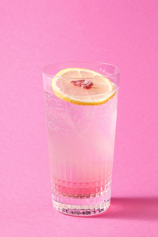 Cocktail: Sakura "ROKU" Gin Fizz