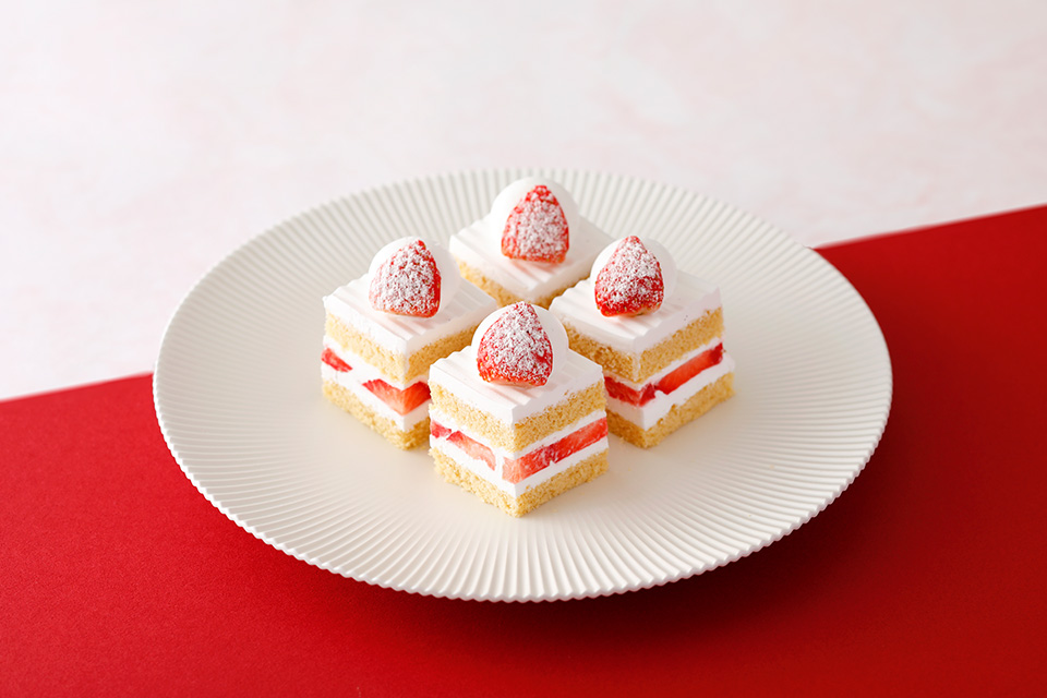 新スーパーあまおうショートケーキ