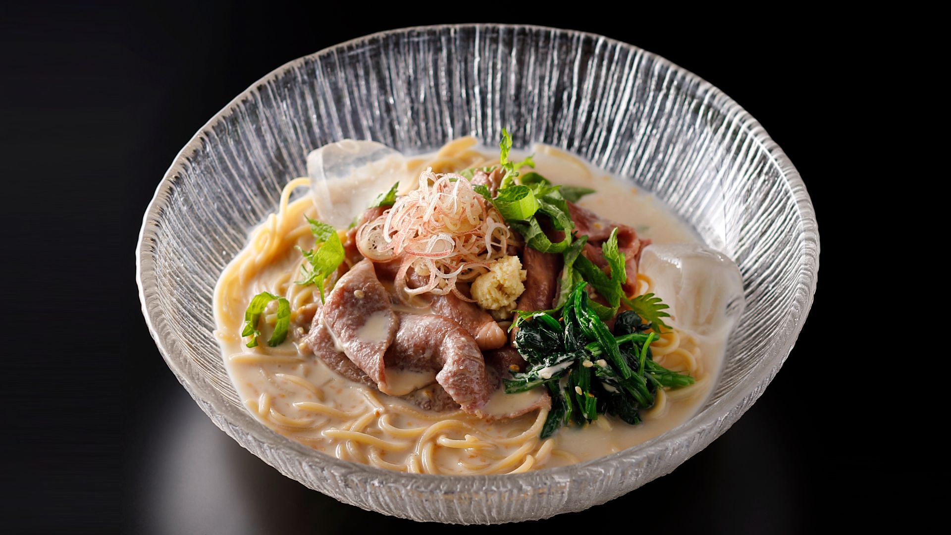 国産牛しゃぶしゃぶのぶっかけ"ZENB"麺