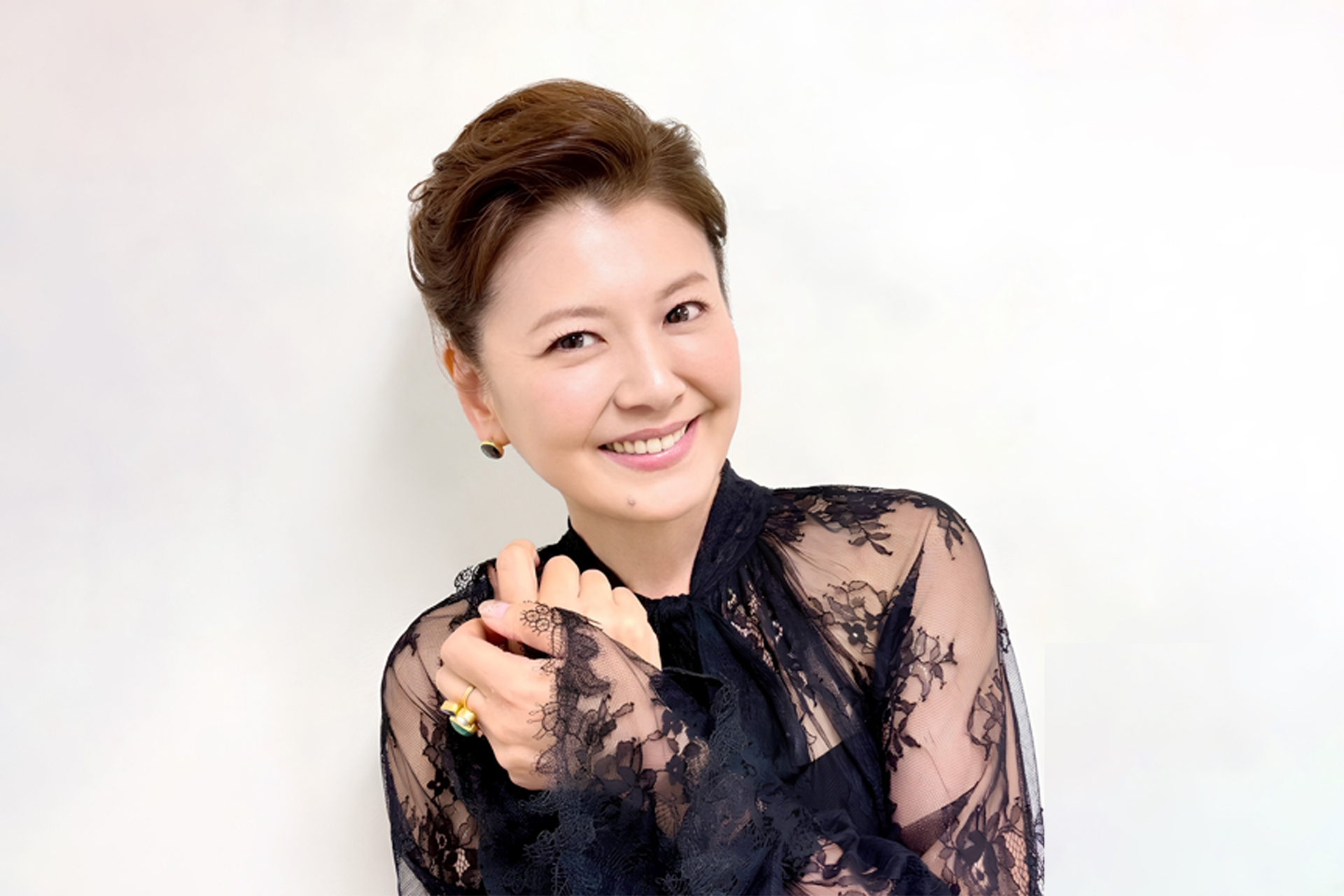 スイートステイプラン先行販売のお知らせ 南野陽子 クリスマスディナー&コンサート2026