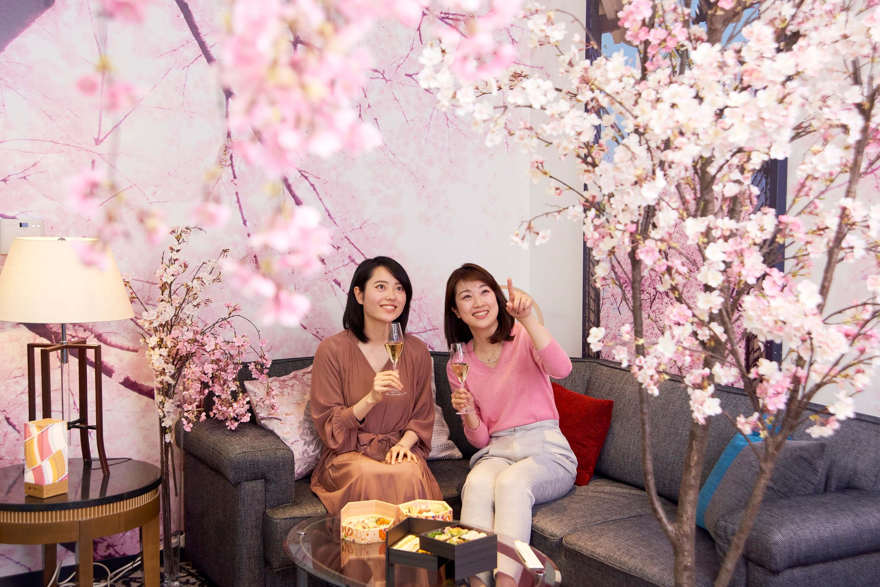 まもなく桜開花！ “ホテルスイートでお花見”を愉しめる1日1組限定