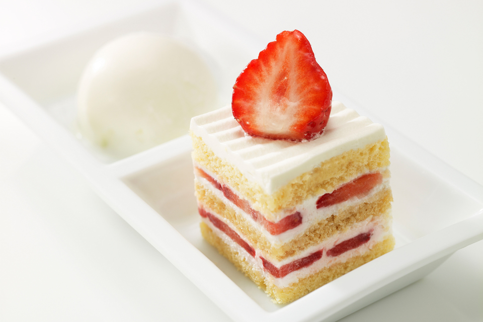 ほどよい甘さの「ストロベリーショートケーキ」などその時々でおすすめのスイーツをセレクト。