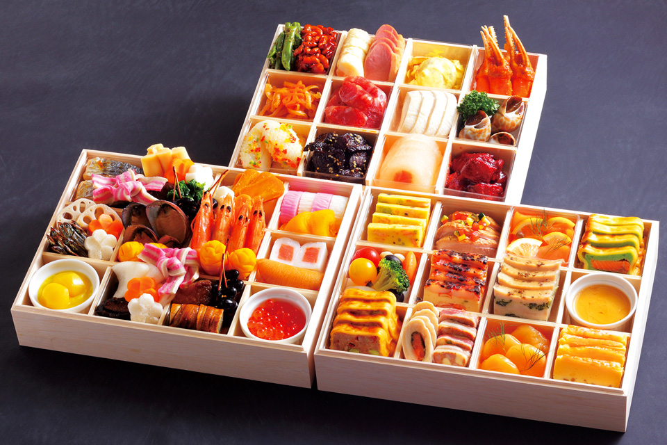 祝膳おせち日本料理・西洋料理・中国料理 三段 4名さま用