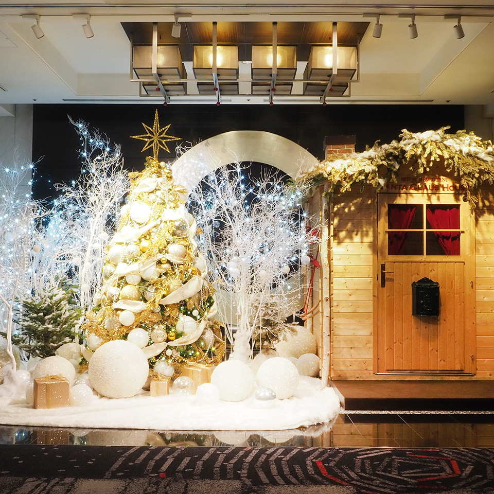 サンタクロースハウス・クリスマスツリー