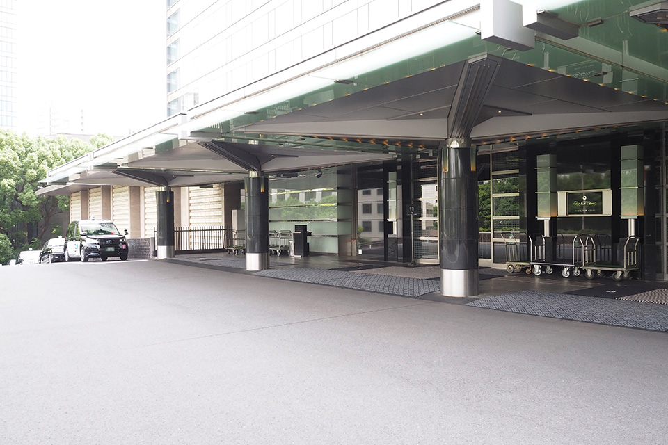 Taxi Stand - Lobby floor (2nd fl) entrance, The Main building