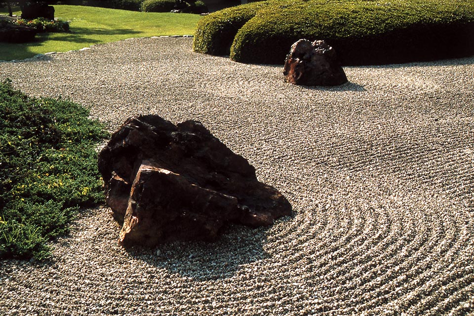 [2] Stone Garden