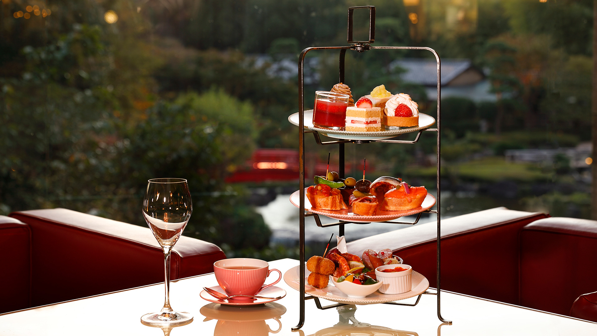 イブニングハイティー～いちご&あまおうスイーツ～