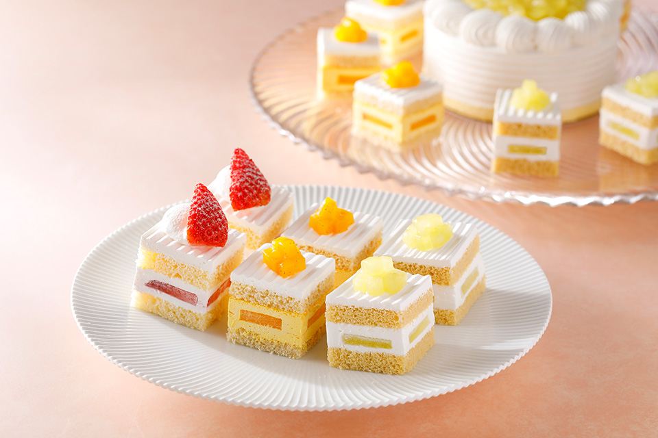 ミニサイズのケーキ