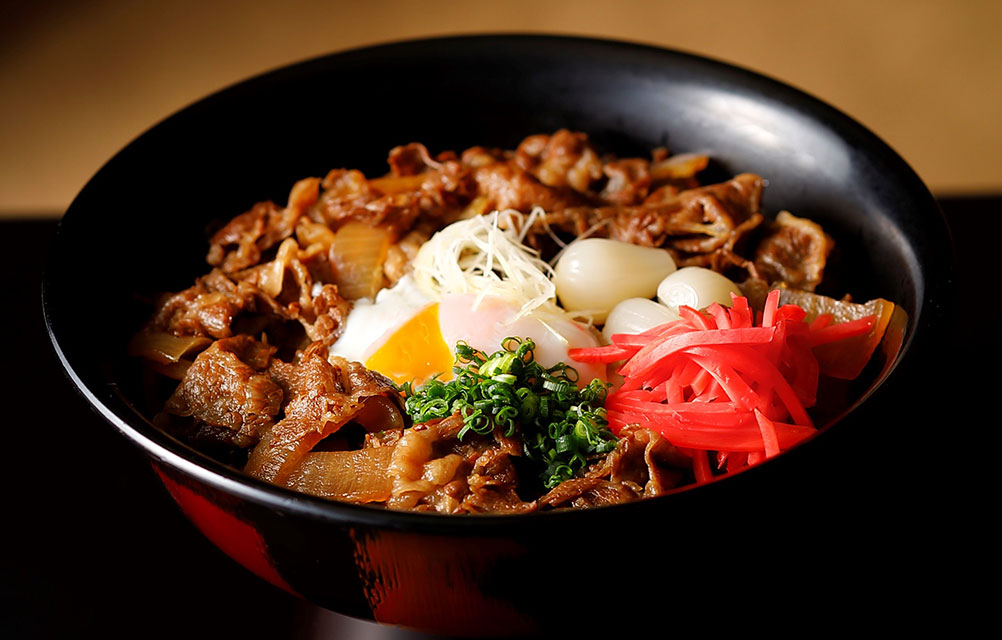 日本の誇り” 尾崎牛丼 | KATO'S DINING & BAR | ホテルニューオータニ