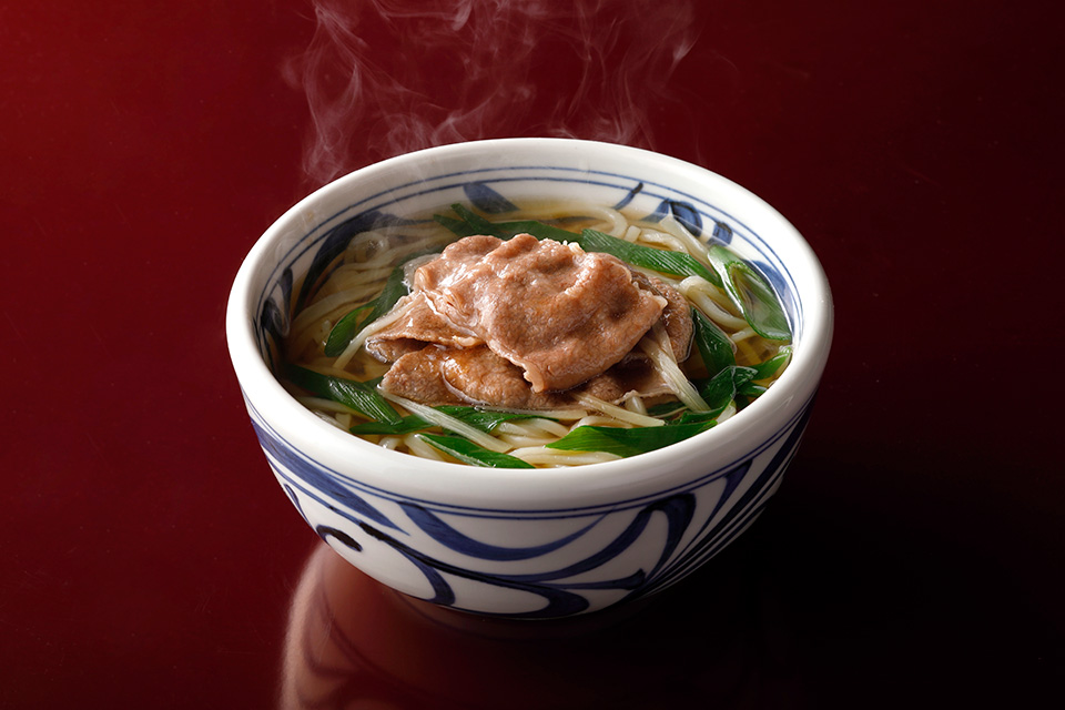 黒毛和牛の肉うどん