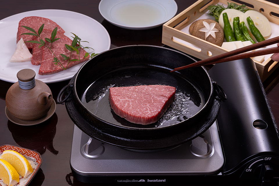 Oil Yaki (Pan-fried steak)