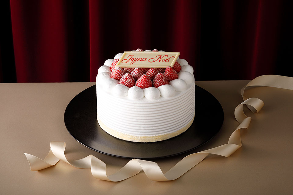 新エクストラスーパーあまおうショートケーキ