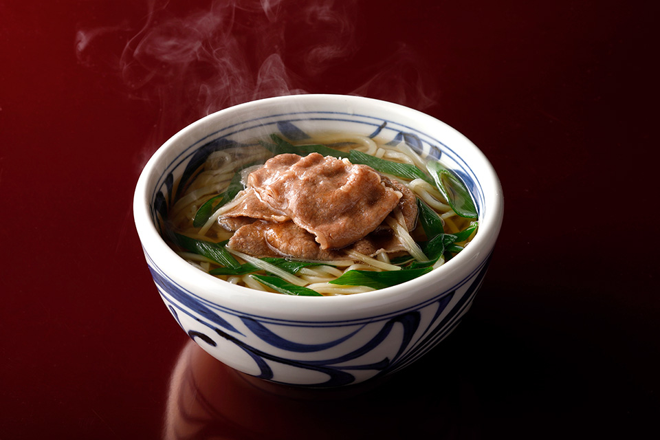 黒毛和牛の肉うどん