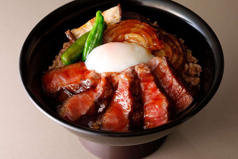 尾崎牛のJシリアルビフテキ丼