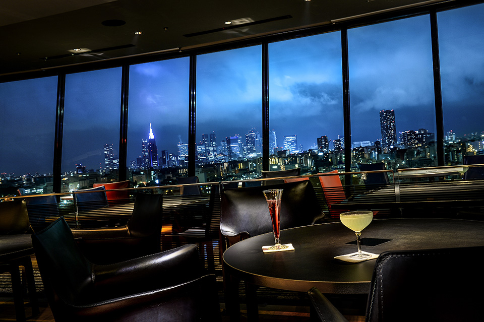 VIEW & DINING THE SKY