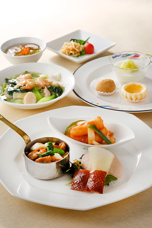 CHEF'S LUNCH