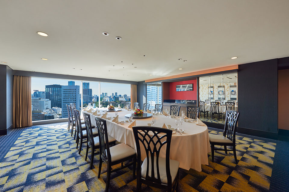 個室「Garden」の写真（楕円テーブル）