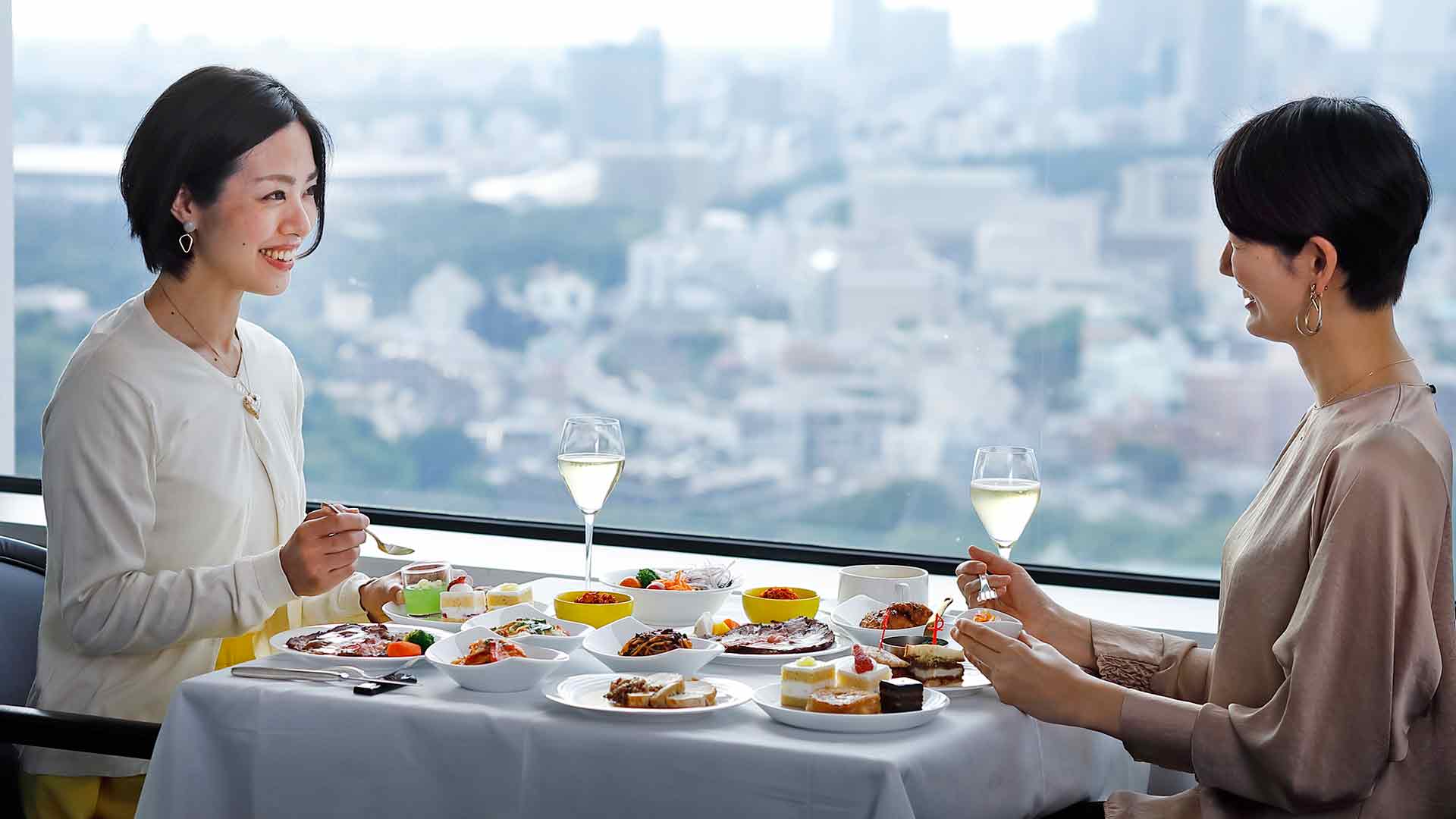 タワーレストラン | レストラン＆バー | ホテルニューオータニ（東京）