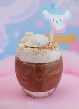 シナモロールのゴロゴロカフェフロート写真