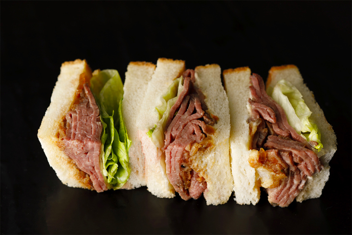 ローストビーフ サンドウィッチ